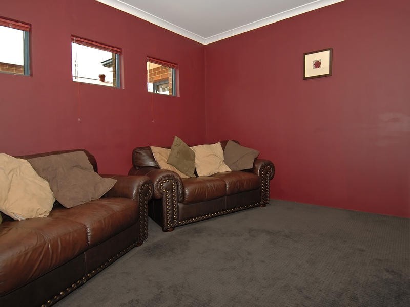 10 Geneva Heights, Hocking WA 6065