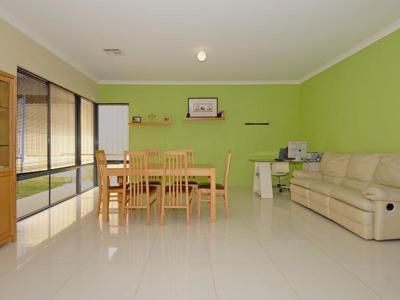 10 Geneva Heights, Hocking WA 6065