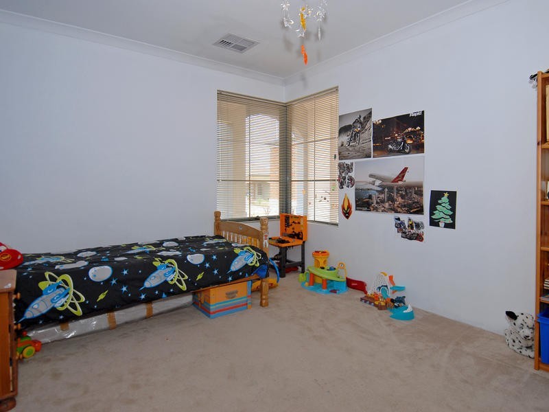 10 Geneva Heights, Hocking WA 6065