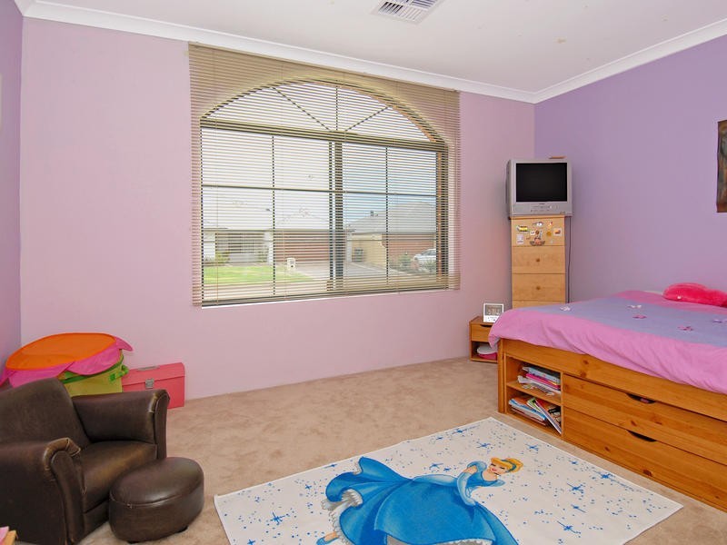 10 Geneva Heights, Hocking WA 6065