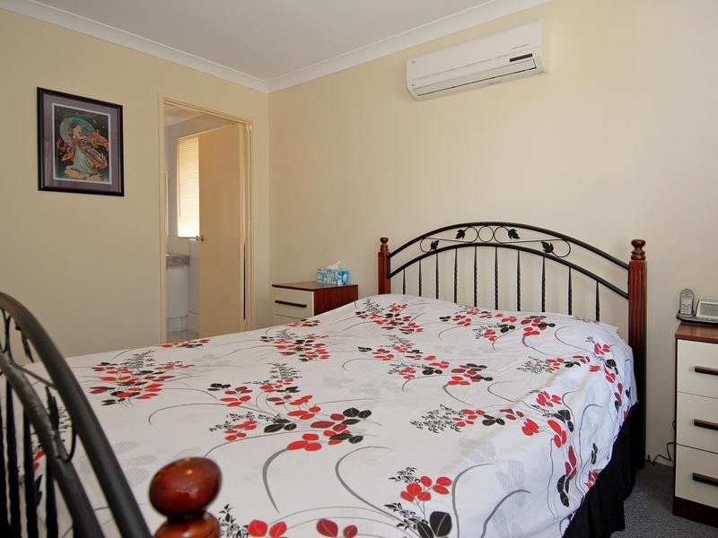 75 Viridian Drive, Banksia Grove WA 6031