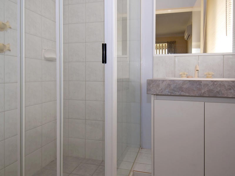 75 Viridian Drive, Banksia Grove WA 6031