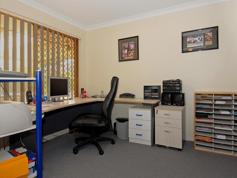 75 Viridian Drive, Banksia Grove WA 6031