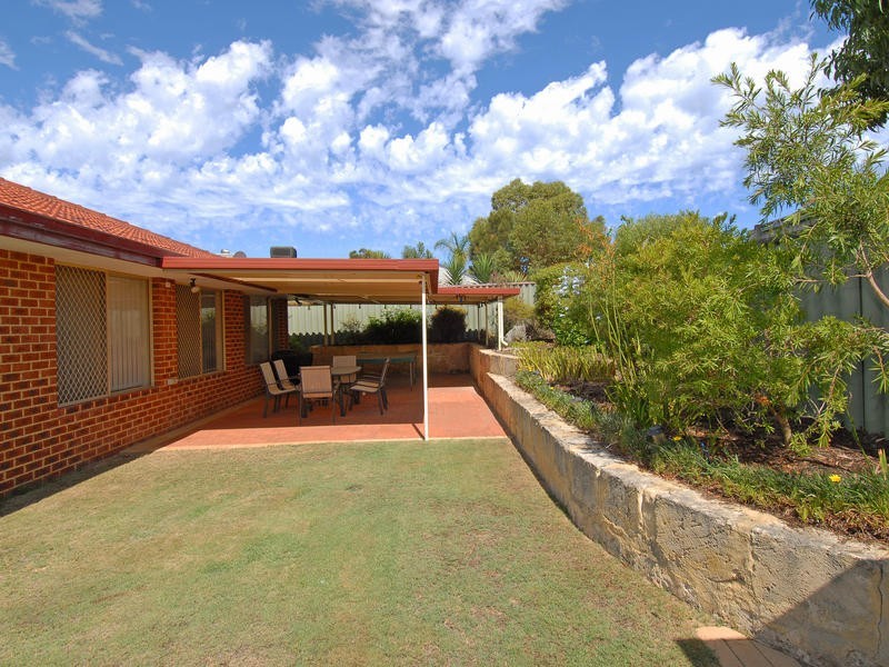 75 Viridian Drive, Banksia Grove WA 6031