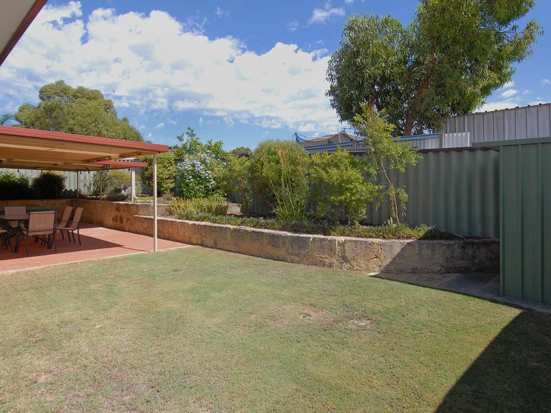 75 Viridian Drive, Banksia Grove WA 6031