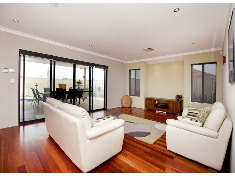 4 Vann Court, Ashby WA 6065