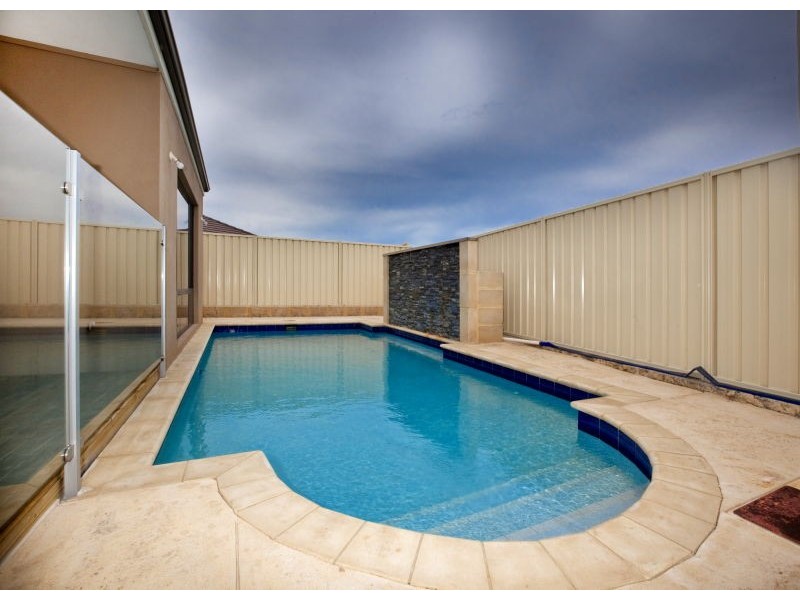 4 Vann Court, Ashby WA 6065