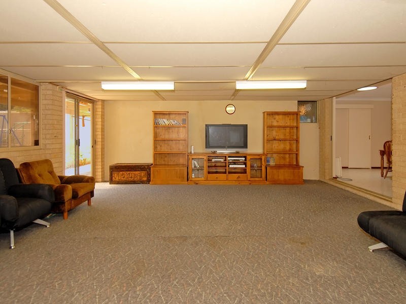 19 Sapling Way, Hocking WA 6065