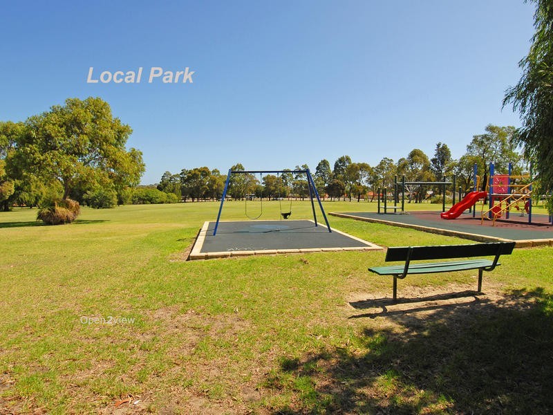 19 Sapling Way, Hocking WA 6065