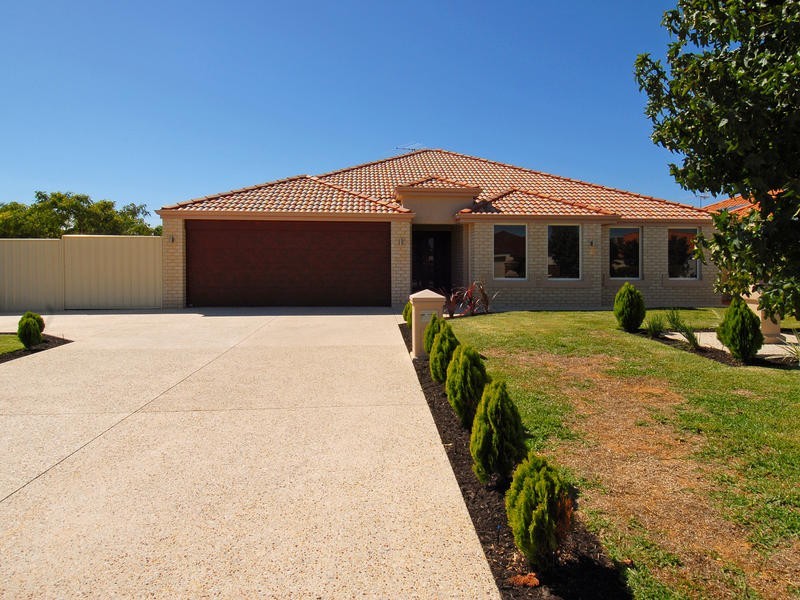 29 Fernhill Avenue, Carramar WA 6031