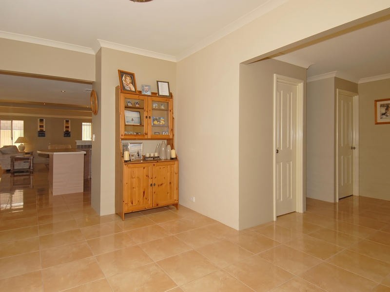 29 Fernhill Avenue, Carramar WA 6031