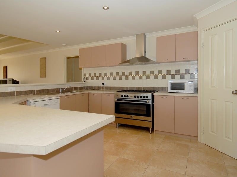 29 Fernhill Avenue, Carramar WA 6031