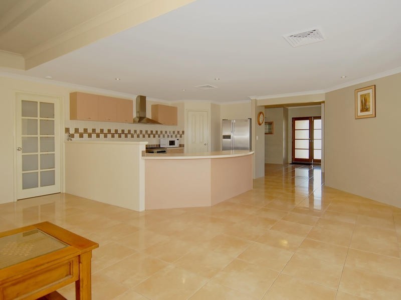 29 Fernhill Avenue, Carramar WA 6031