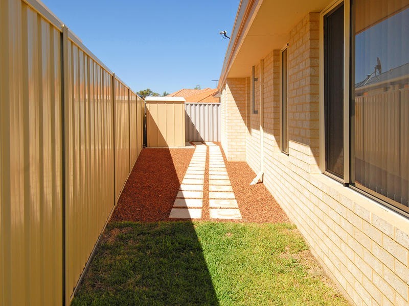 29 Fernhill Avenue, Carramar WA 6031