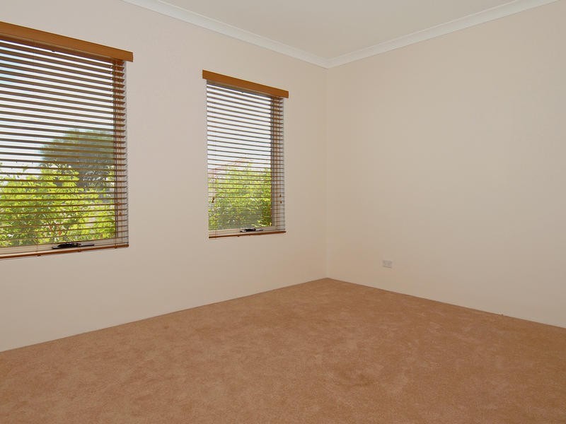 6 Turnwood Vista, Wanneroo WA 6065