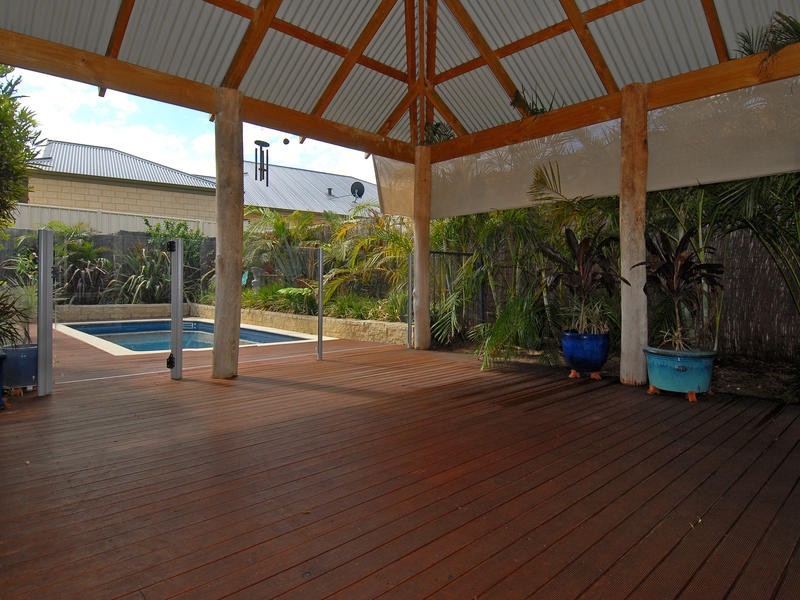 6 Turnwood Vista, Wanneroo WA 6065