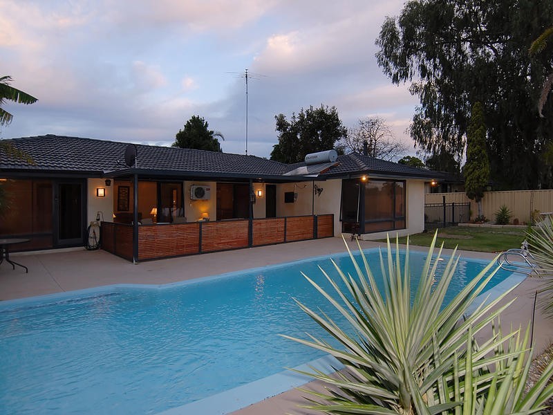 21 Downing Crescent, Wanneroo WA 6065