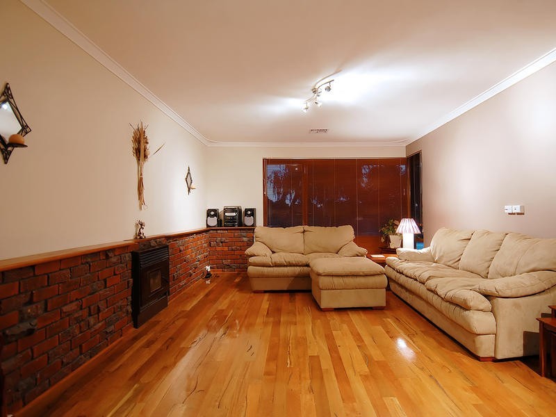 21 Downing Crescent, Wanneroo WA 6065