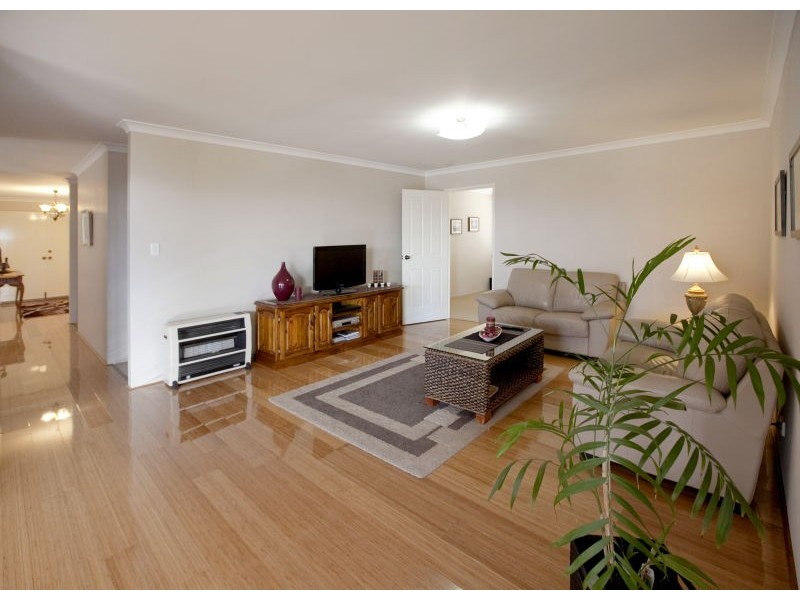 5 Van Gogh Road, Tapping WA 6065