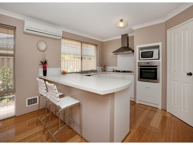 5 Van Gogh Road, Tapping WA 6065