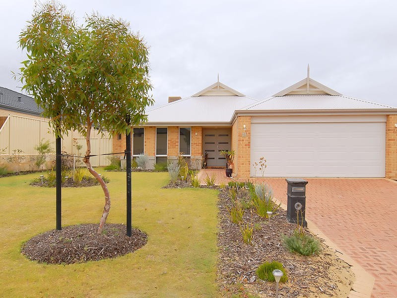 24 Kandalee Gate, Banksia Grove WA 6031