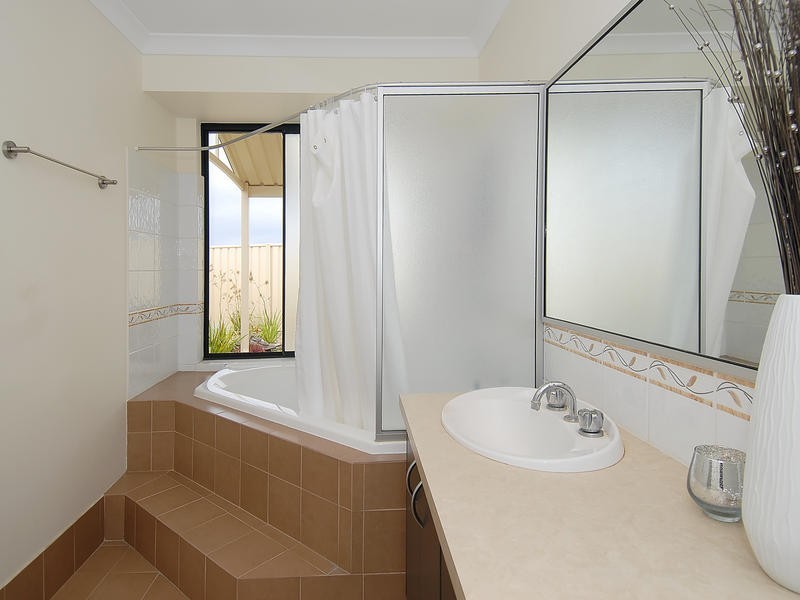 79 Sundowner Meander, Banksia Grove WA 6031