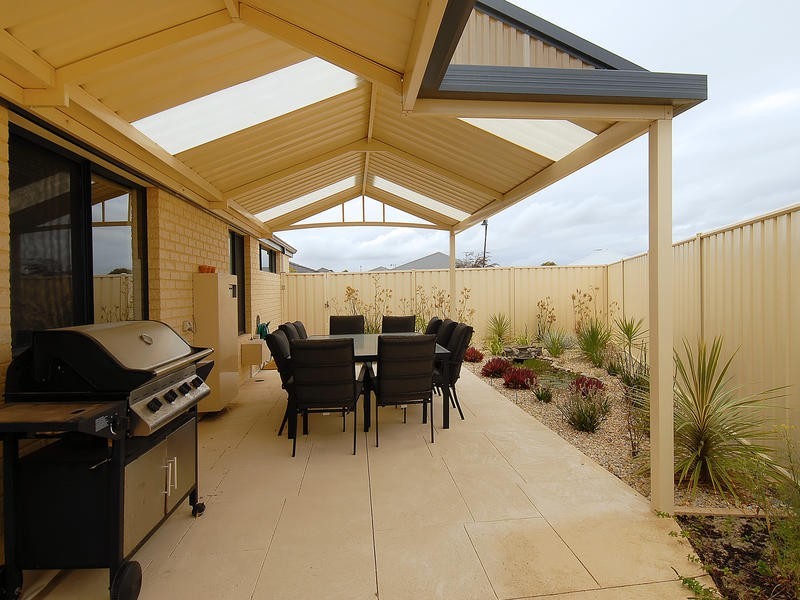 79 Sundowner Meander, Banksia Grove WA 6031