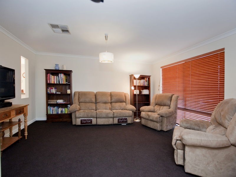 10 Patenier Street, Ashby WA 6065