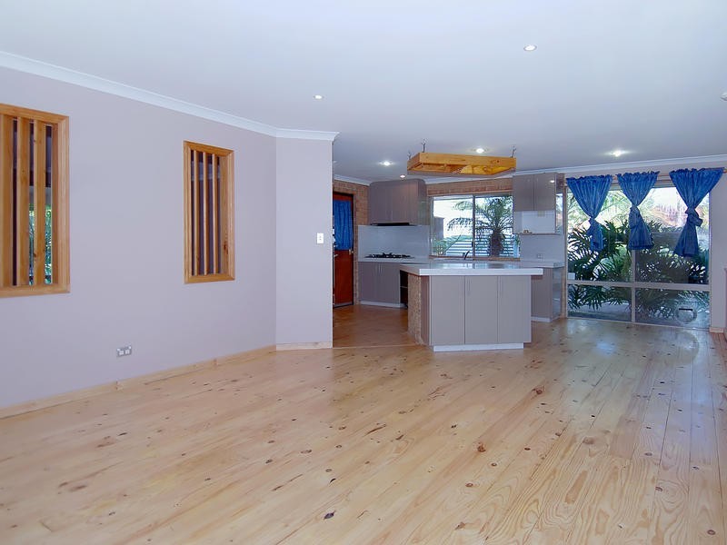 33 Harbour Elbow, Banksia Grove WA 6031