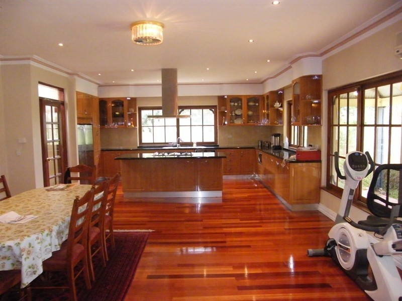 34 Rustic Gardens, Carramar WA 6031