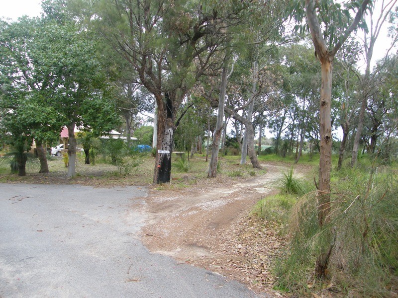 34 Rustic Gardens, Carramar WA 6031