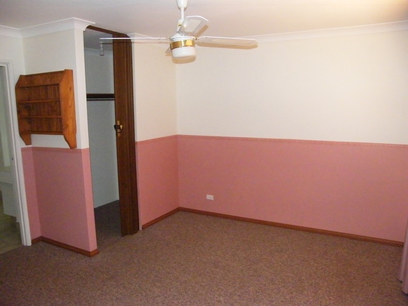 60 Elliot Road, Hocking WA 6065