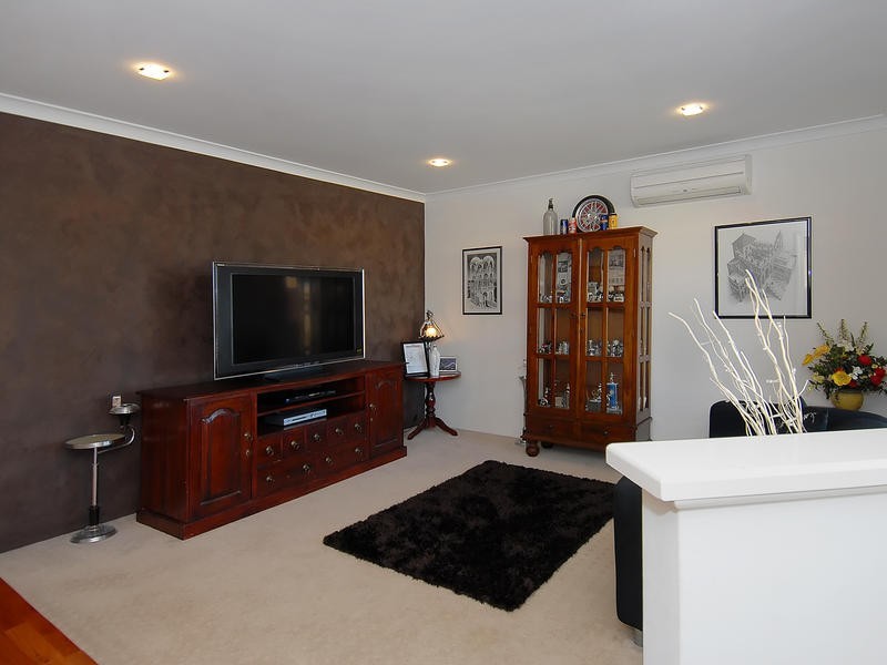 12 Clontarf Way, Butler WA 6036