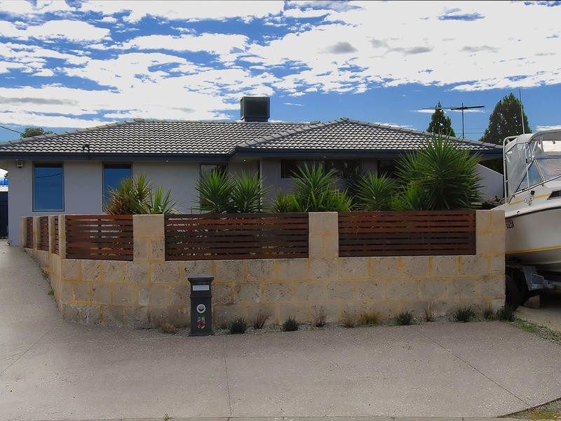 45 Redfin Crescent, Beldon WA 6027