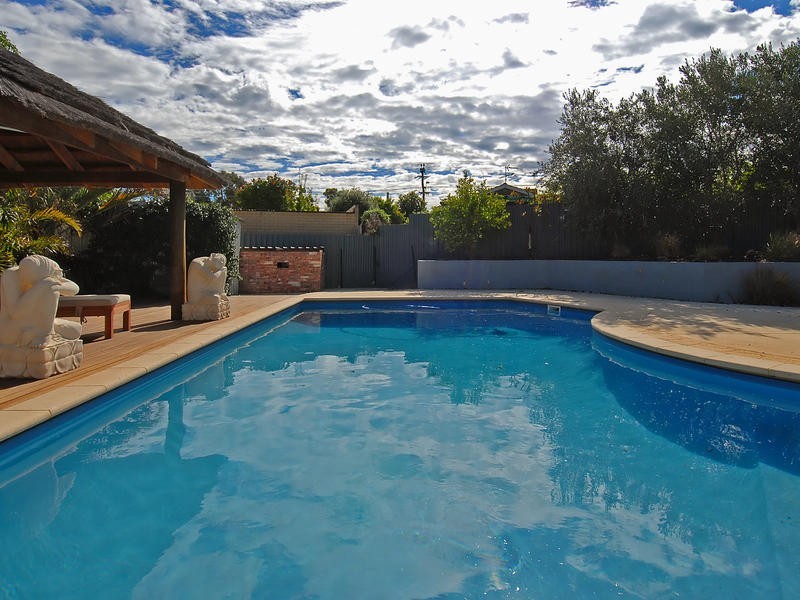 45 Redfin Crescent, Beldon WA 6027