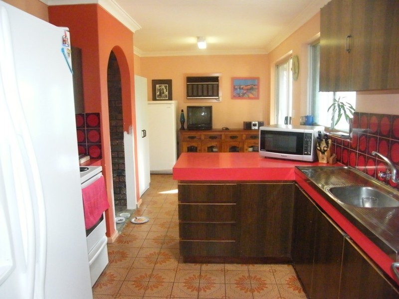 11 Belgrade Road, Wanneroo WA 6065