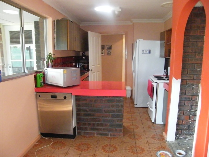 11 Belgrade Road, Wanneroo WA 6065