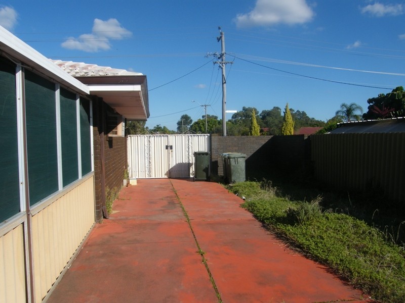 11 Belgrade Road, Wanneroo WA 6065