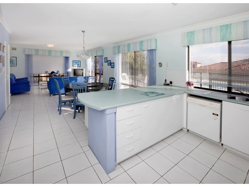 9 Rambler Green, Ocean Reef WA 6027