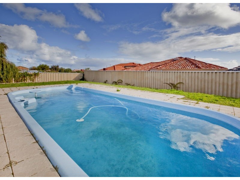 9 Rambler Green, Ocean Reef WA 6027