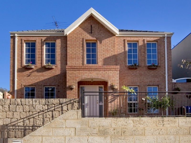 39 Lakeside Drive, Joondalup WA 6027