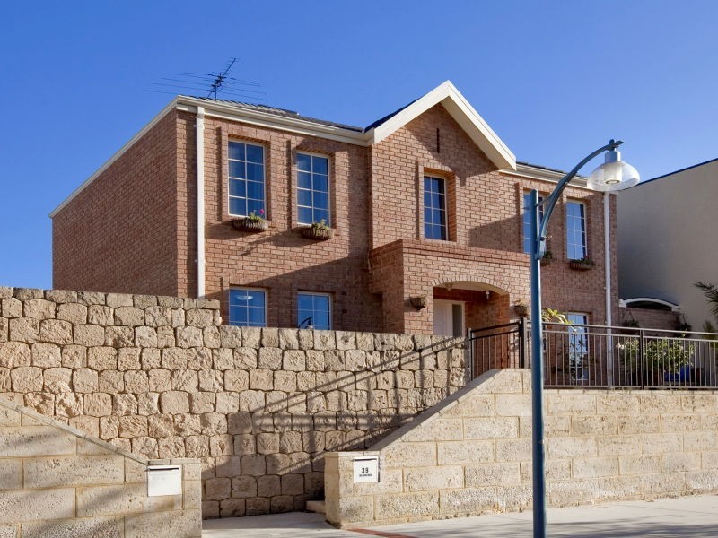 39 Lakeside Drive, Joondalup WA 6027