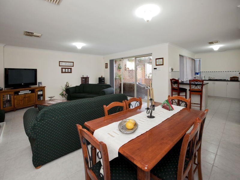 39 Lakeside Drive, Joondalup WA 6027