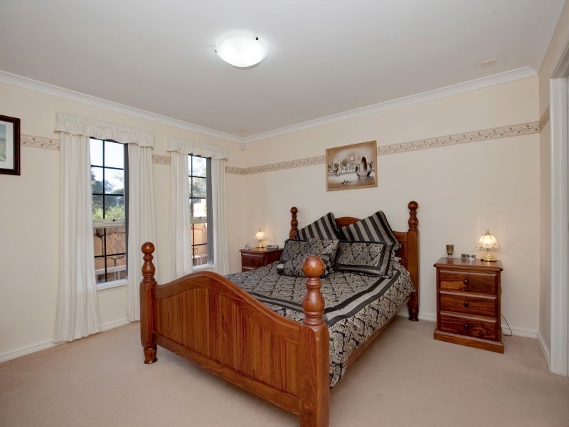 39 Lakeside Drive, Joondalup WA 6027