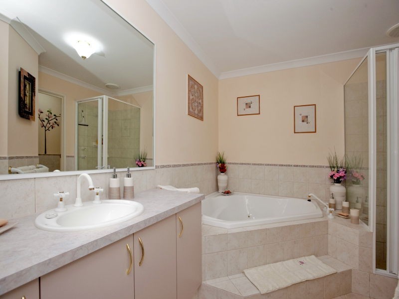 39 Lakeside Drive, Joondalup WA 6027