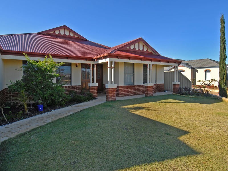 5 Ammanford Crescent, Butler WA 6036