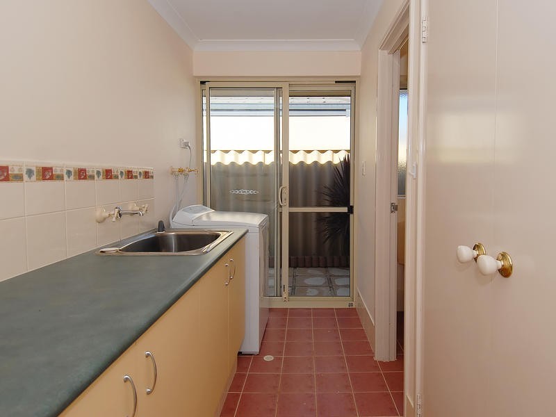 5 Ammanford Crescent, Butler WA 6036