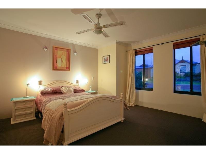 23 Kirkcaldy Terrace, Hocking WA 6065