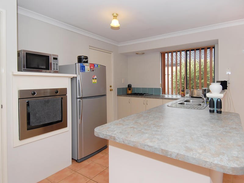 17 Bonnievale Terrace, Wanneroo WA 6065
