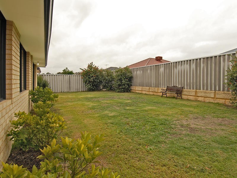17 Bonnievale Terrace, Wanneroo WA 6065